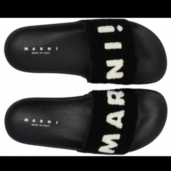 🛍️ Marni! Pool slides